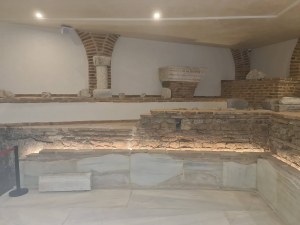 Римската баня от 1-2 в. на ул. “Отец Паисий“ 13 е фантастично реставрирана и експонирана (Фотография)