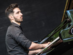 Пловдивският пианист Евгени Генчев е новият Ерген на България