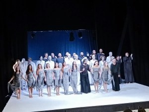 Македонският “Трибуна“: Велешани и гостите на града ще помнят дълго постановката „Одисей”