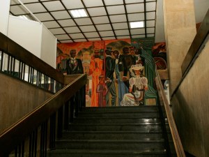 Изкуствотеката на Народна библиотека “Иван Вазов“ празнува 45-годишнина с изложби и концерт
