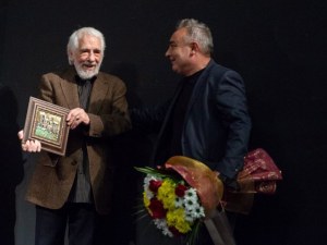 Народният театър отбелязва 90-годишнината на Асен Шопов с “Майстори“ на Пловдивската драма