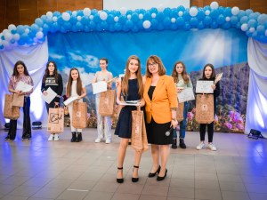 12-годишна пловдивчанка спечели голямата награда на национален конкурс в Карлово