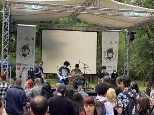 Ученически рок банди свирят на двудневен фест в парк “Лаута“
