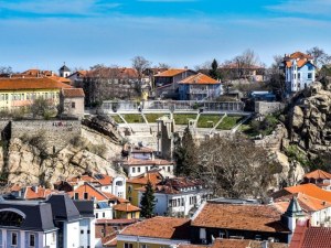 Ръст на туризма в Пловдив! Близо двойно повече чужденци са посетили града през лято 2023