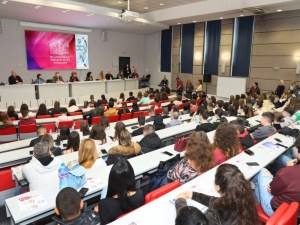 300 гимназисти на Деня на кандидат-студента в Медицински университет-Пловдив