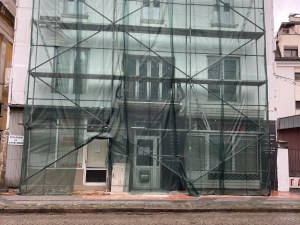 Спряха незаконното саниране на ценна сграда в центъра на Пловдив