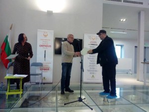 Олимби Велай с награда “Орфей“ за цялостно представяне на поетичен фест в Пловдив