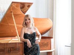 Директорът на роялите Bösendorfer Сабине Грубмюлер идва в Пловдив