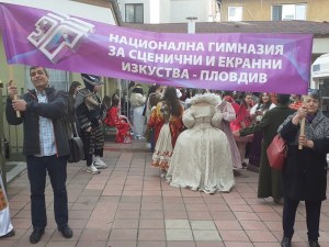 Ученик от Пловдив с първа награда в международен конкурс за миниатюрна рисунка