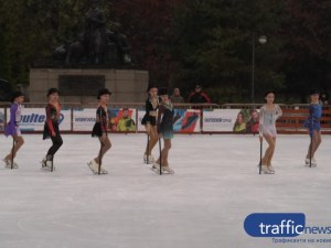 Откриха „Айс Парк” в Пловдив! Национални състезатели с възхитително ледено шоу