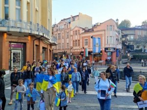 Пловдив отбелязва три години война в Украйна с молебен