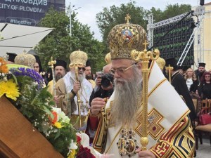 Митрополит Николай: Да стоим на скалата на православната вяра, тя е спасила народа ни