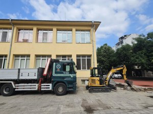 Нови паралелки за първокласници в новия корпус на едно най-желаните училища в Пловдив