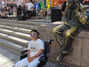 Пловдивчани събраха 5044 лв. в помощ на малката Емел на благотворителен концерт