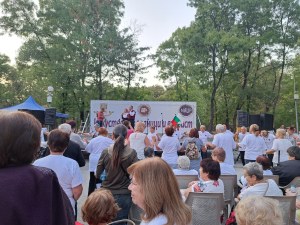 Дует „Шик“ идват в Пловдив за големия фестивал „Изкуство без граници и възраст“