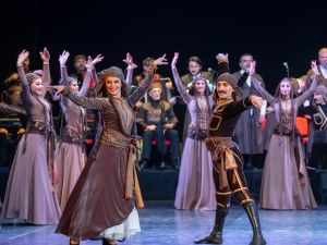 Държавният ансамбъл за песни и танци „Мхедрули“ от Грузия се завръща в Пловдив
