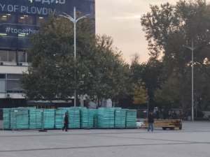 По-голяма ледена пързалка ще радва пловдивчани тази година