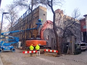 Започна възстановяването и ремонтът на изгорелите складове в Тютюневия град