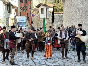 Устабашията отсече: “Стани като мен“ и прие в задругата 7 майстори и 7 калфи