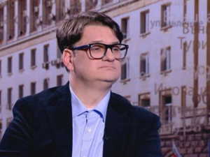 МК: Няма отстраняване на директора на Народния театър