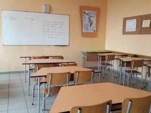 Учители възроптаха срещу ограниченията за езиковото обучение, над 76% са против