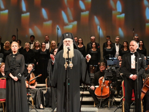 Необичаен вестоносец: Митрополит Николай обяви новия директор на Пловдивската опера