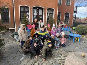 Десетки балони с „Обичам те“ полетяха над Стария град