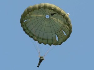 Съюзът на българските парашутисти свиква осемнадесето редовно Общо събрание