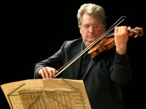 Предлагат за Почетен гражданин на Пловдив виртуозния цигулар Мичо Димитров