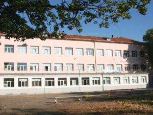 Шест фирми искат да изградят физкултурен салон към училище в Пловдив за близо 1 млн. евро