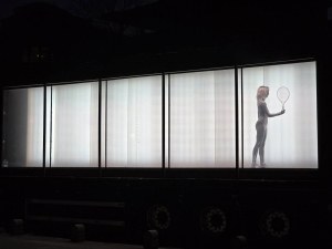 Извънземни превзеха камион в сърцето на Пловдив