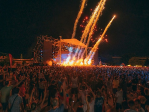 Кемпер зона за фестивалите на Гребната бори липсата на свободни легла