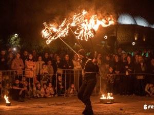 Огнено “Изкушение“ радва хората в три пловдивски квартала