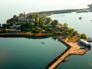 Кабинетът върна управлението на остров “Св. св. Кирик и Юлита“ на Министерство на културата