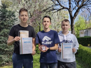 Младежи от Пловдив грабнаха първо място в национален конкурс за ученическа журналистика