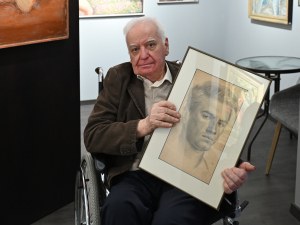 Зала “2019“ представя изложба “90 години - 90 картини“ на Румен Гашаров