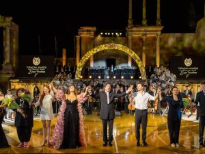 Соня Йончева превърна Античния театър в световна сцена при откриването на Opera Open и първите Тракийски музикални награди