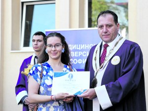 Ректорът на МУ-София получи максимална оценка и за втората година от мандата си