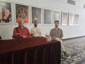“Английски прозорец“ на Рей Куни сее трупове в Пловдивския театър