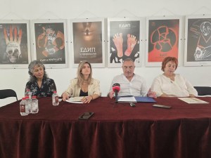 “Сцена на кръстопът“ става на 30 г. с пет премиери, 23 спектакъла, музика и изложби