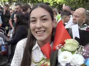 „Вълнението е огромно“: Първият звънец в СУ „Св. св. Кирил и Методий“ ВИДЕО