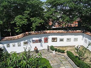 Къща музей на Начо Културата (Галерия „Червеното пони”)